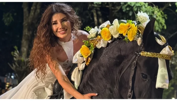 1788113696_Paula-Fernandes-fez-apresentacao-a-Cavalo-em-BarretosDivulgacao.webp.webp