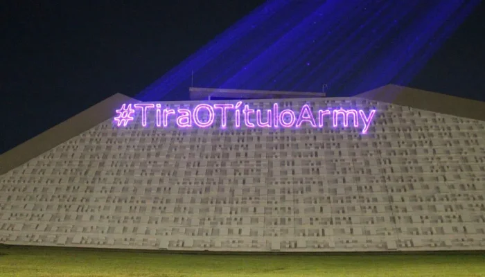 ARMY-Help-The-Planet-em-acao-em-Brasilia-foto-Ronaldo-Martins.webp.webp