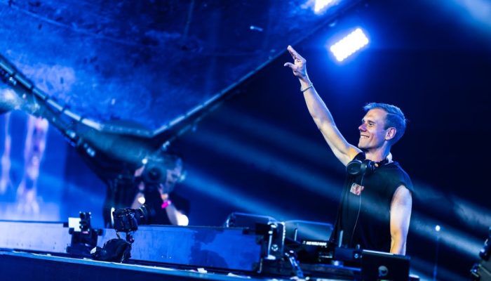Armin-Van-Buuren-1.jpg