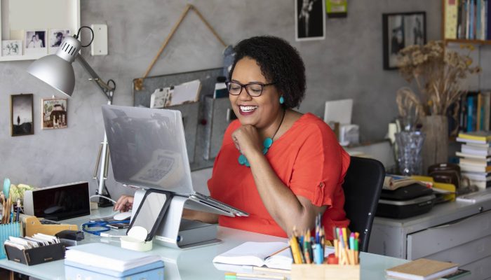 Capacitacao-em-IA-gratuita-para-mulheres-empreendedoras-abre-5-mil-vagas.jpg