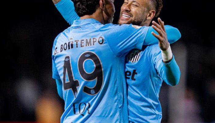 Coritiba-x-Santos-Neymar-e-Bontempo-700x441.jpg