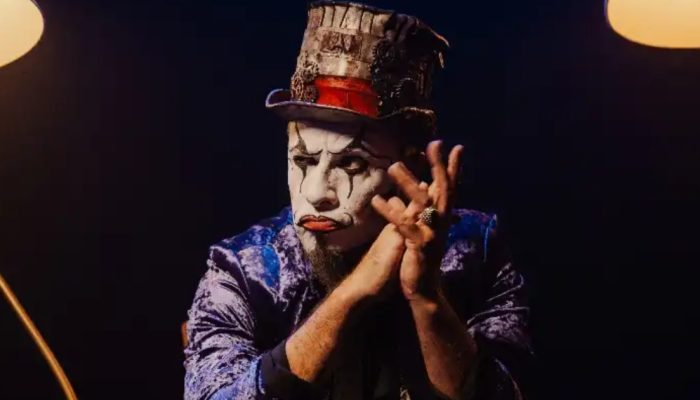 Fernando-Anitelli-vocalista-e-lider-do-Teatro-Magico-Gabi-Ramos_-Divulgacao.jpg