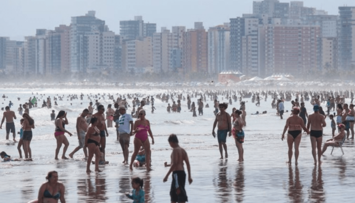 Guia-de-boas-praticas-na-Praia-Grande-o-que-saber-antes-de-armar-a-barraca.png