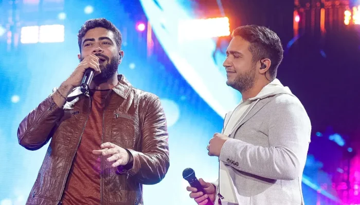 Henrique-e-Juliano-durante-show-em-Sao-Pauo-Clayton-Felizardo_Brazil-News-1.webp.webp