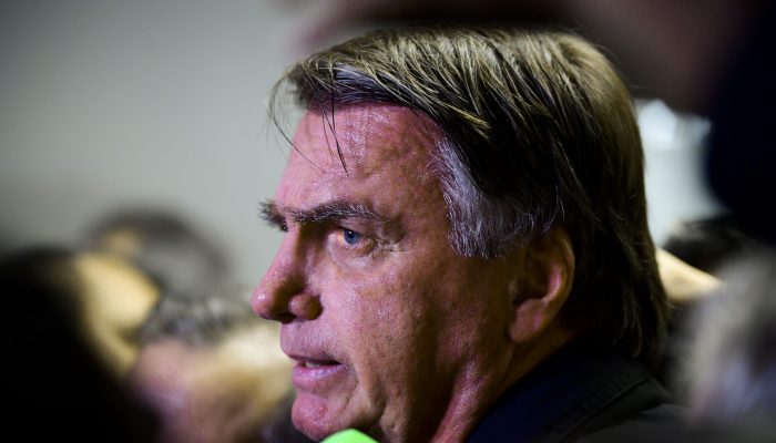 Jair-Bolsonaro-enquadrado-scaled.jpg