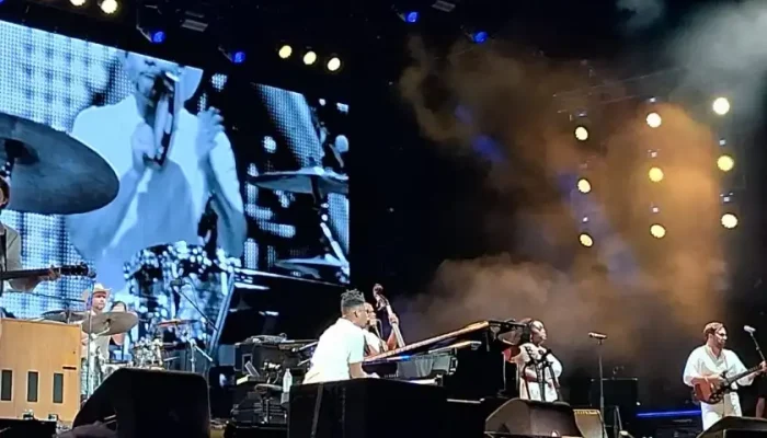 Jon-Batiste-2-Sergio-Martins.webp.webp