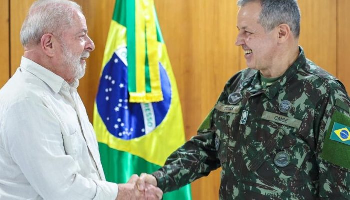 Lula-e-EXercito.jpeg