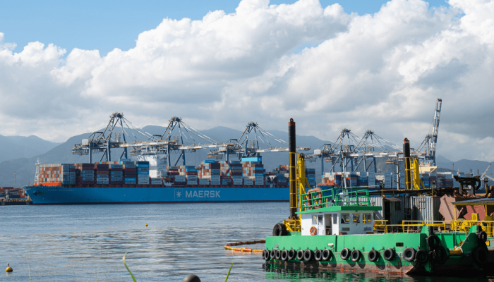 Porto-de-Santos-assina-contrato-de-milhoes-para-dragagem-mas-liminar-trava-obra.png