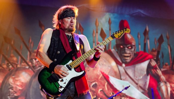 adrian-smith-iron-maiden-foto-kevin-mazur-getty-images-for-power-trip_widelg.jpg