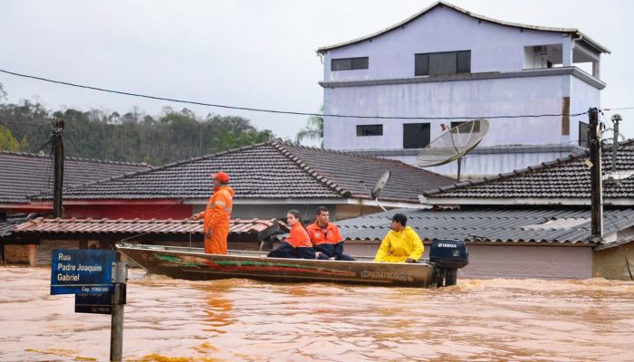 alagamento_em_vale_do_ribeira.jpg