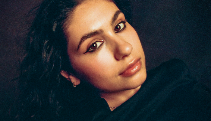 alessia-cara-2.png