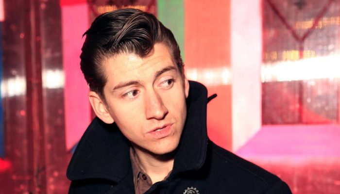alex-turner-arctic-monkeys-2013-foto-gabriel-olsen-getty-images-for-radio-com_widelg.jpg