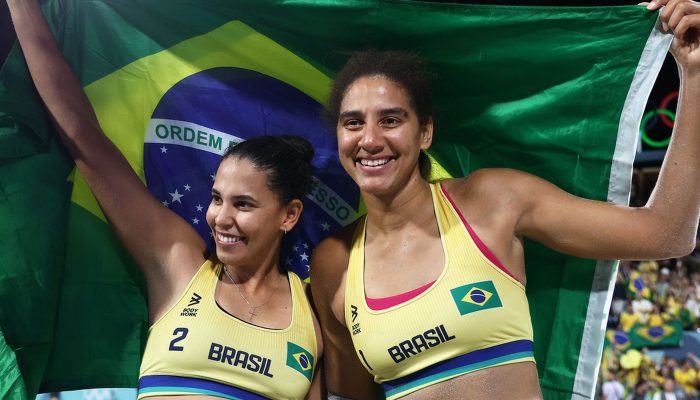 ana_patricia_e_duda_volei_de_praia_paris_2024.jpg