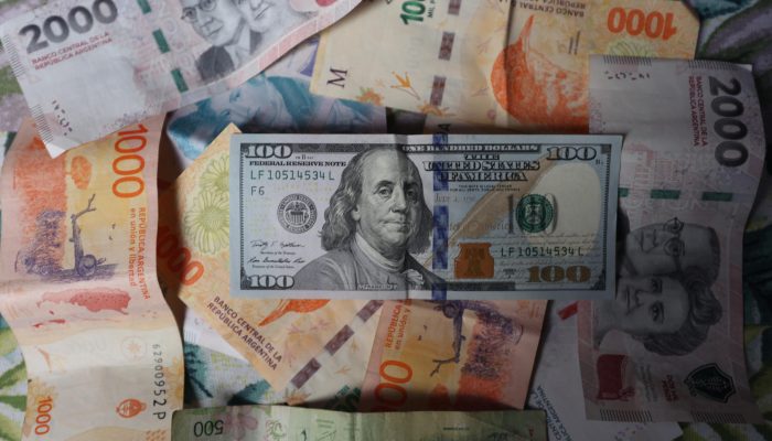 argentina.dolares.jpg