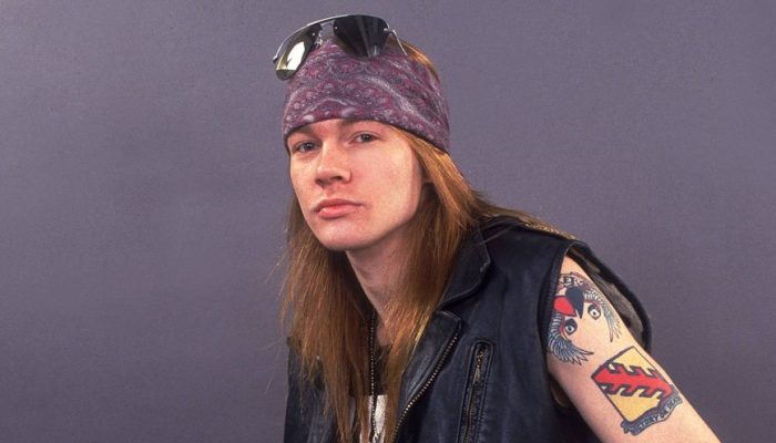 axl-rose-guns-n-roses-1987-foto-paul-natkin-wireimage_widelg.jpg