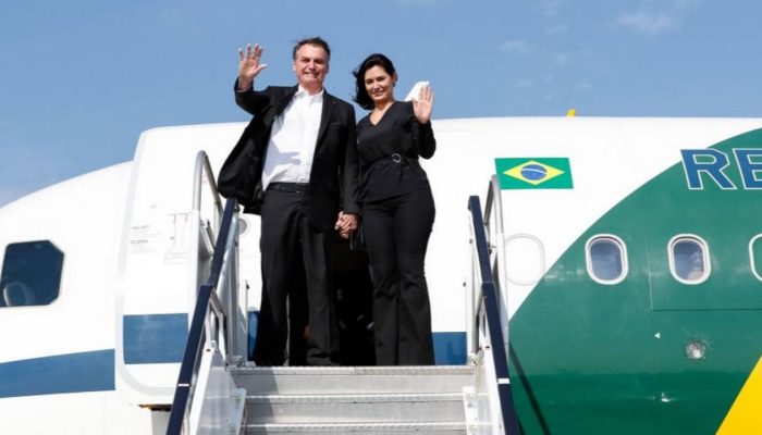 bolsonaro-viagem-alan-santos-pr-crop-20230113012243.jpg