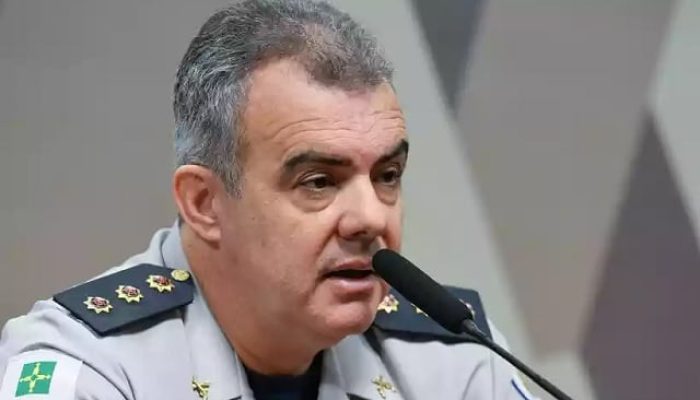 coronel-naime-8-de-janeiro-desmaiado-na-prisao.jpg