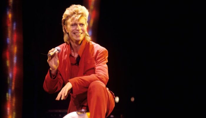 david-bowie-gettyimages-504893678_widelg.jpg