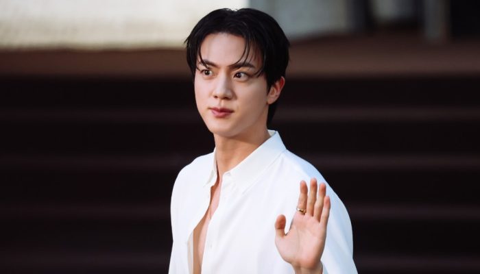 jin-bts.jpg