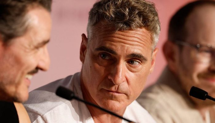 joaquin-phoenix-relembra-critica-de-diretor-no-inicio-da-carreira-me-deixou-p-2215549489_widelg.jpg