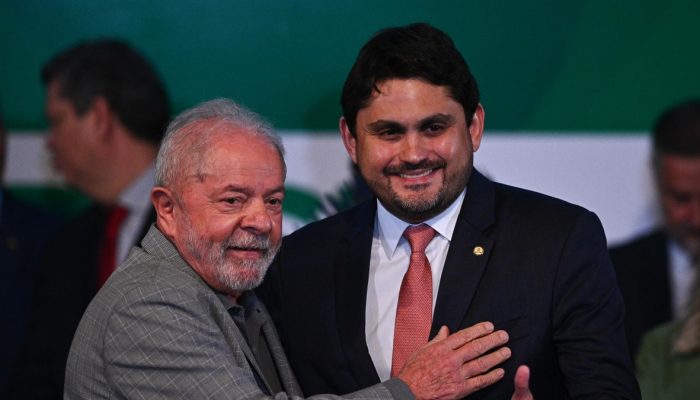 juscelino-filho-com-lula-foto-andre-borges-efe.jpg