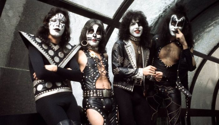 kiss-1975-banda-foto-steve-morley-redferns_widelg.jpg