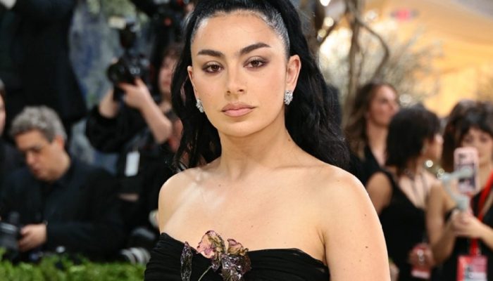 look-charli-xcx-met-gala-2026.jpg