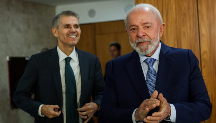 lula-com-sidonio-palmeira-foto-jose-cruz-agencia-brasil.jpg