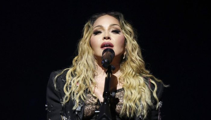 madonna-foto-kevin-mazurwireimage_widelg.jpg