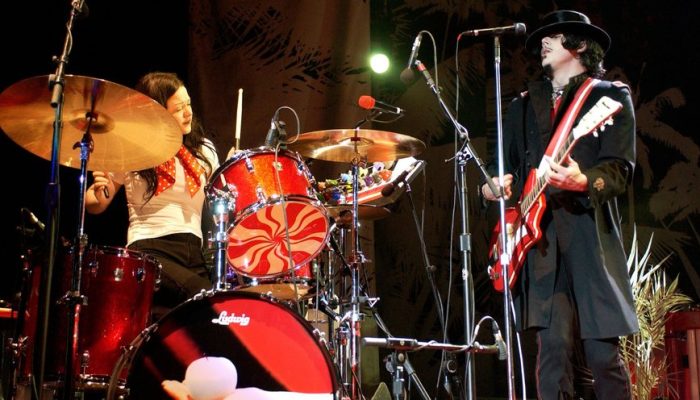novo-album-ao-vivo-do-white-stripes-registra-show-historico-no-mexico_widelg.jpg