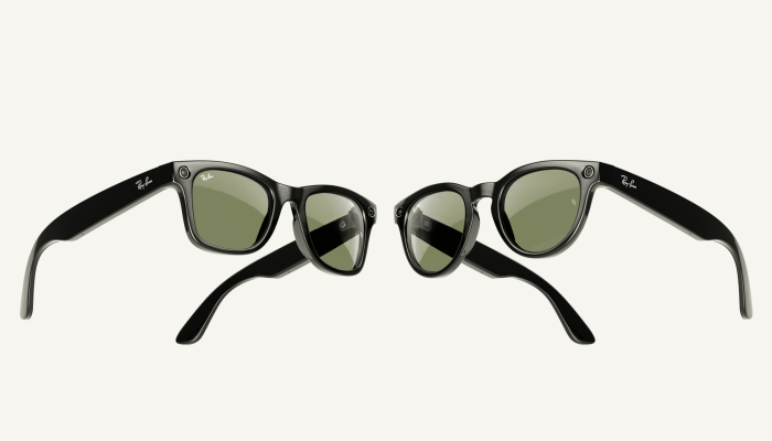 ray-ban-meta-smart-glasses-shiney-and-matte-black-sunglasses-.png