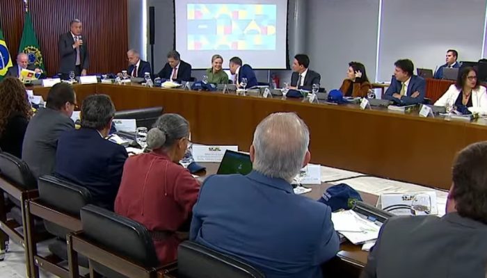 reuniao-ministerial-26-08-2025-foto-reproducao-youtube-canal-gov.jpg