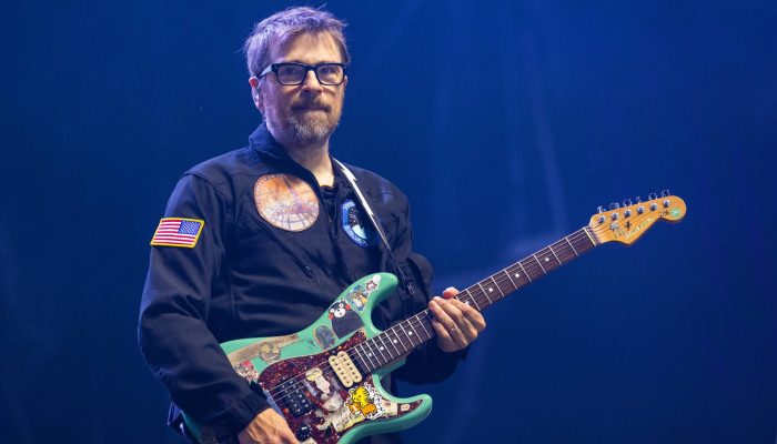 rivers-cuomo-weezer-2025-foto-Barry-Brecheisen-Getty-Images-2236512095.jpg