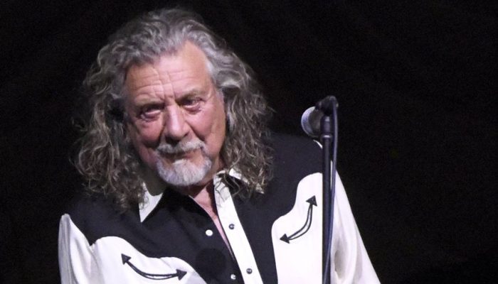 robert-plant-led-zeppelin-2022-foto-tim-mosenfelder-getty-images_widelg.jpg