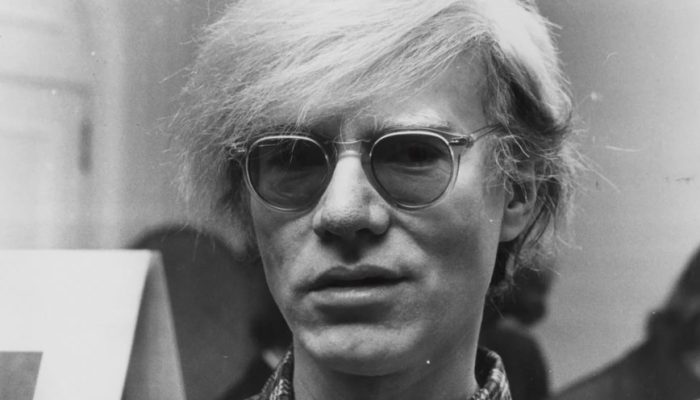 sem-a-familia-o-mundo-nunca-o-conheceria-afirma-diretor-de-documentario-sobre-andy-warhol_widelg.jpg