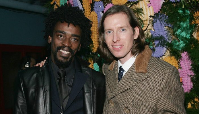 seu-jorge-wes-anderson-2004-foto-Evan-Agostini-Getty-Images-51844003.jpg