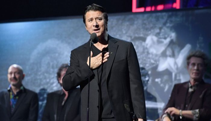 steve-perry-2017-foto-dimitrios-kambouris-wireimage-for-rock-and-roll-hall-of-fame-665975172_widelg.jpeg