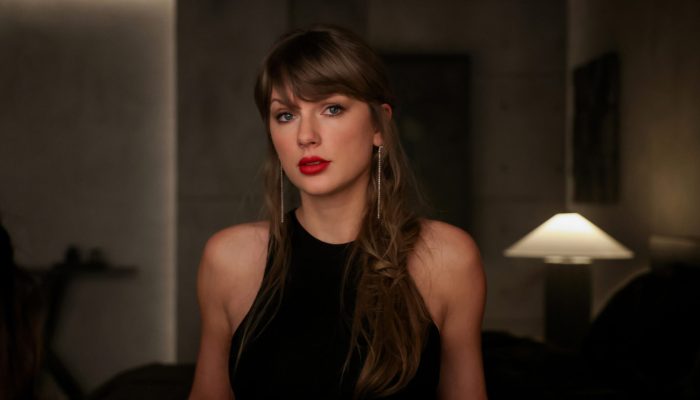 taylor-swift-scaled.jpeg