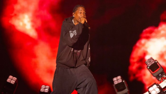 travis-scott-veja-o-provavel-setlist-do-show-no-the-town-foto-barry-brecheisen-getty-images-22216288.jpeg